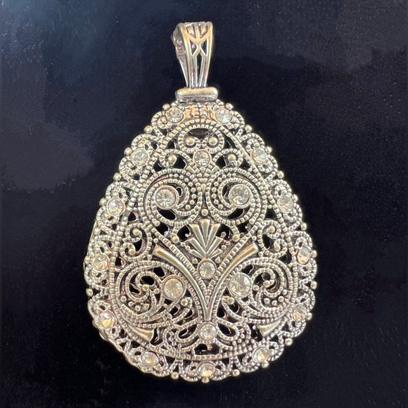 Premier Designs Silver Swirls & Floral Rhinestone Pendant - Picture 2 of 4